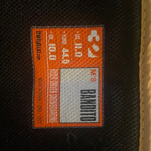 Thirty Two Yellow and Black Men's Snowboarding Boots - Picture 5 of 5